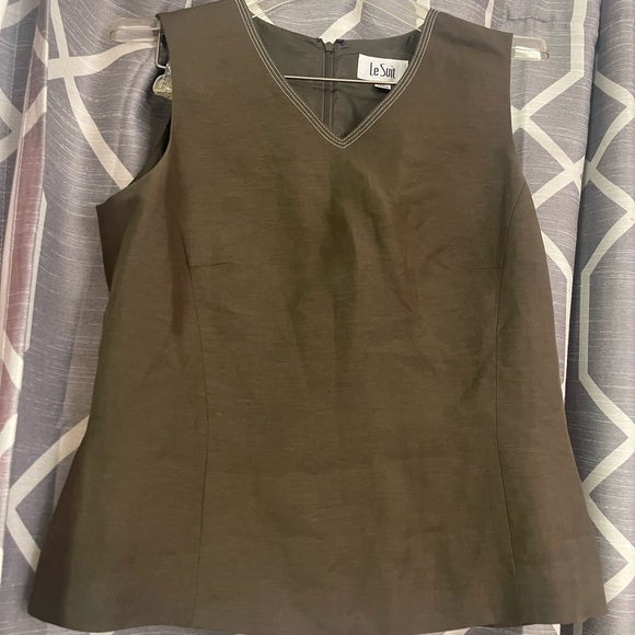 Le Suit Olive Green and White Pantsuit - Picture 7 of 16